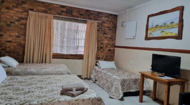 Airport Inn B&B and Emerald Guest House
