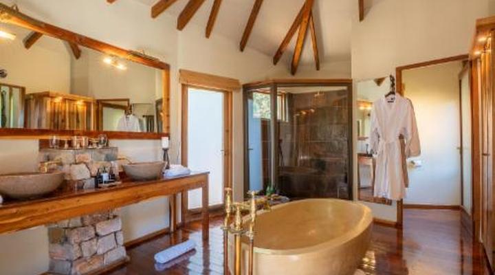 Tsala Treetop Lodge and Villas