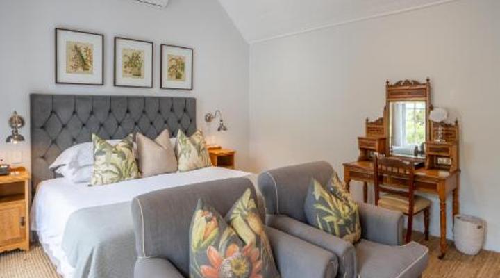 Hunters Country House