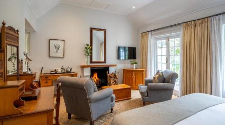 Hunters Country House