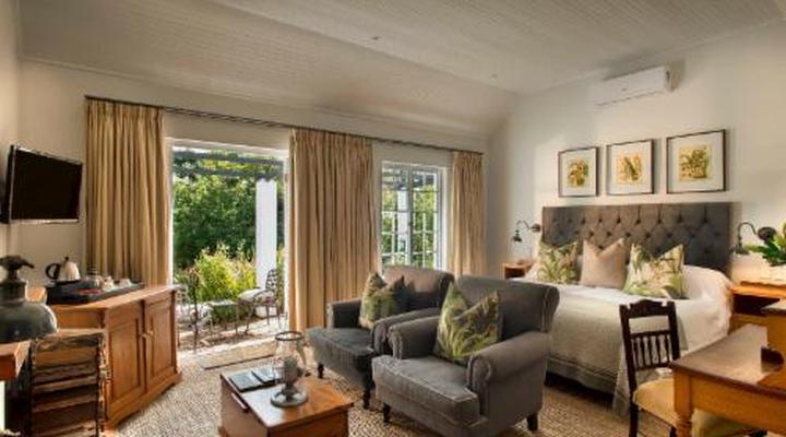 Hunters Country House