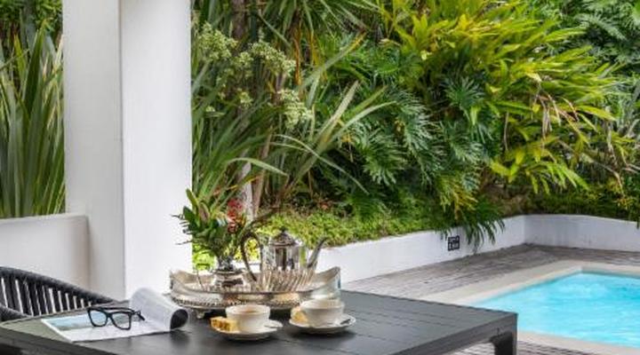 Hunters Country House