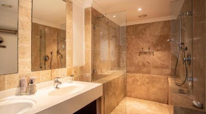 Cape Riviera Guest House