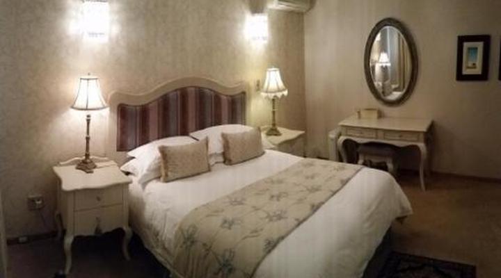 Royal Ridge Guest House