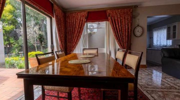 Royal Ridge Guest House