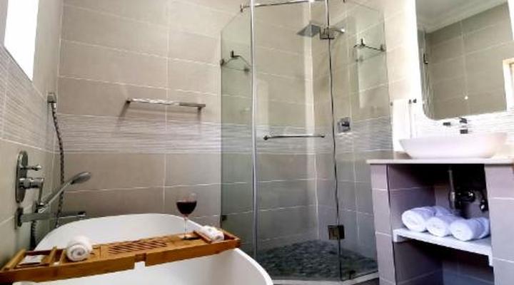 Royal Ridge Guest House