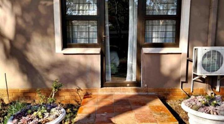 Royal Ridge Guest House