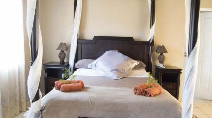 Floreat Riverside Lodge