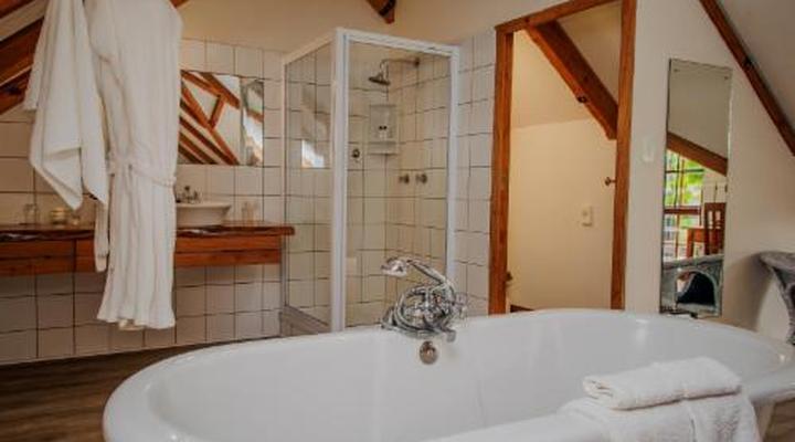 Aan de Oever Guesthouse