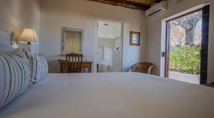 Aan de Oever Guesthouse