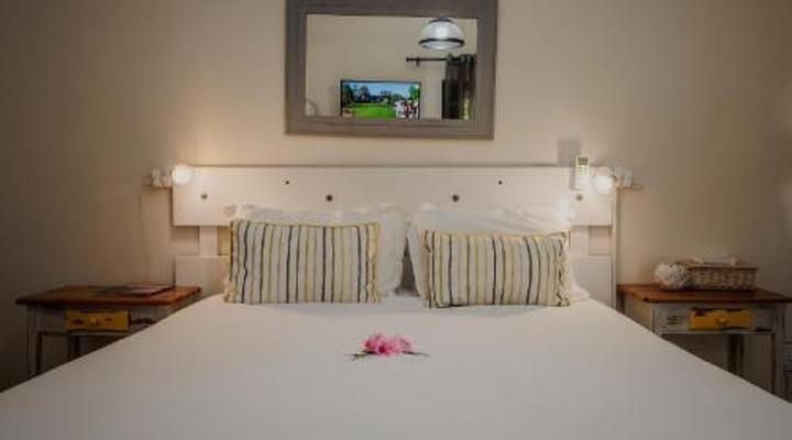 Aan de Oever Guesthouse