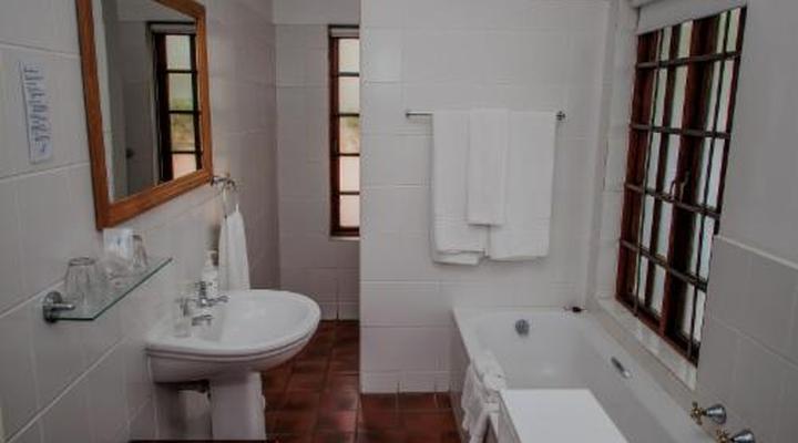 Aan de Oever Guesthouse