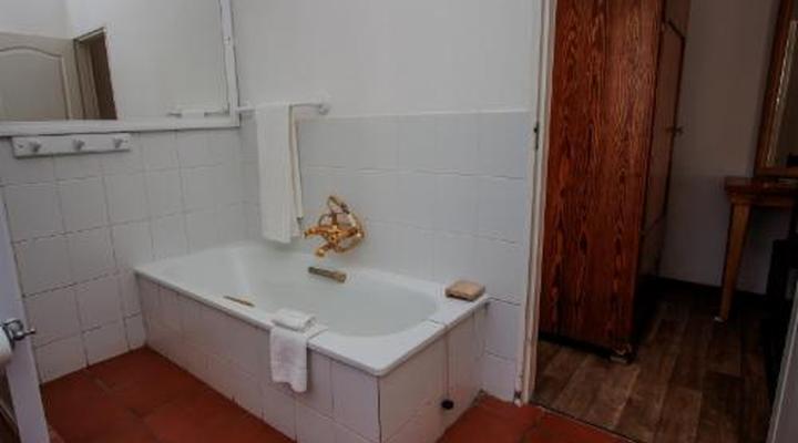 Aan de Oever Guesthouse