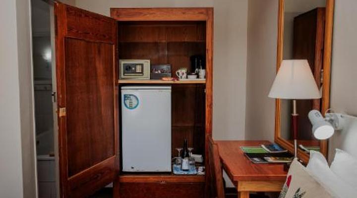 Aan de Oever Guesthouse