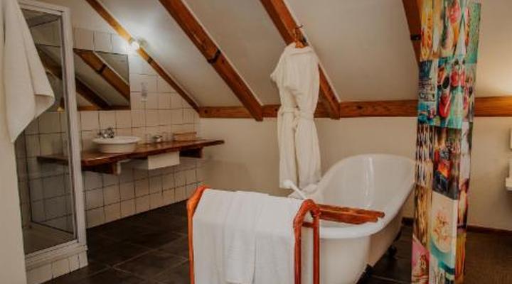 Aan de Oever Guesthouse