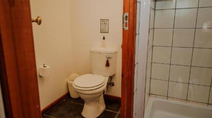 Aan de Oever Guesthouse