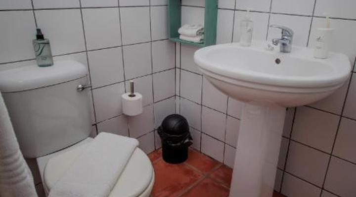 Aan de Oever Guesthouse