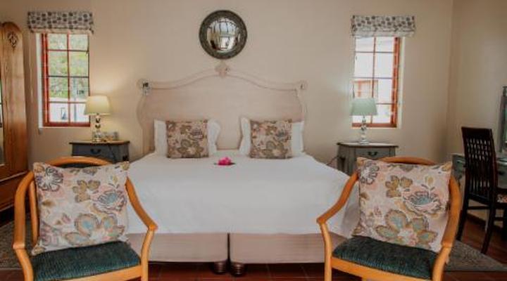 Aan de Oever Guesthouse