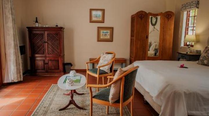 Aan de Oever Guesthouse