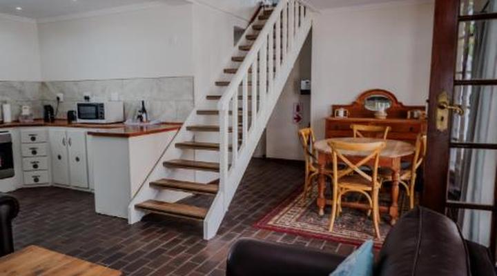 Aan de Oever Guesthouse