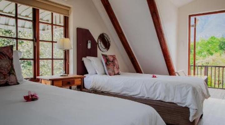 Aan de Oever Guesthouse