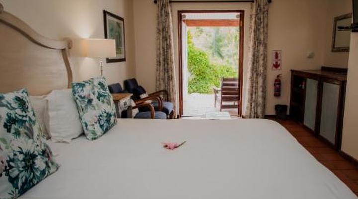 Aan de Oever Guesthouse