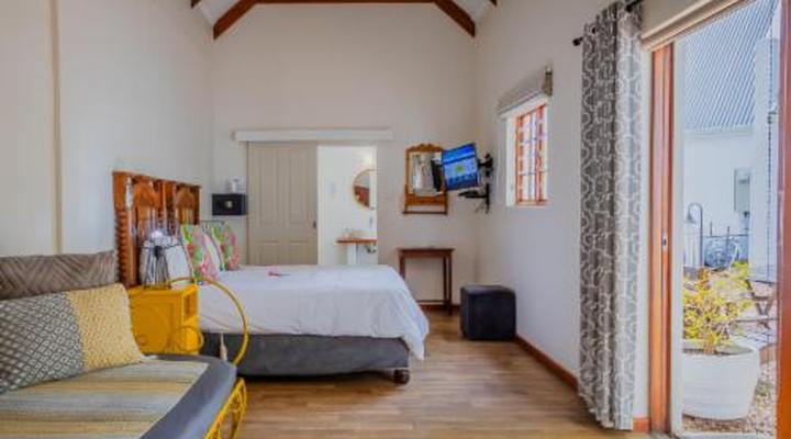 Aan de Oever Guesthouse