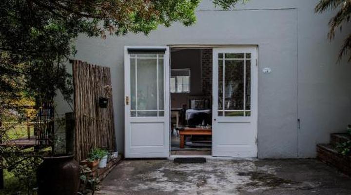 Aan de Oever Guesthouse