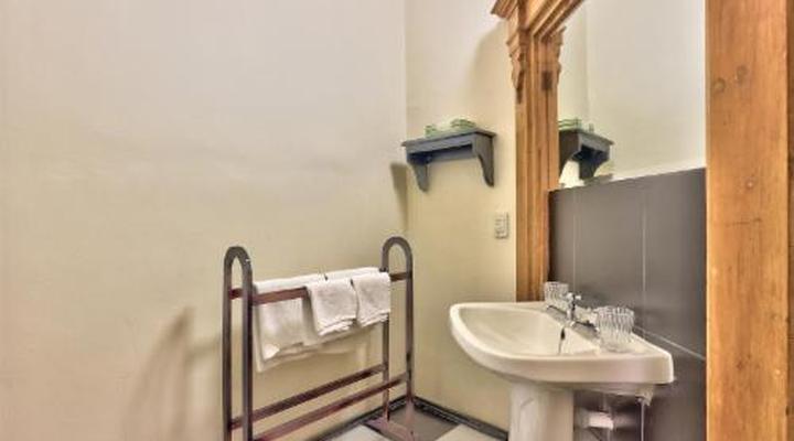 The Cape Colonial Guest House