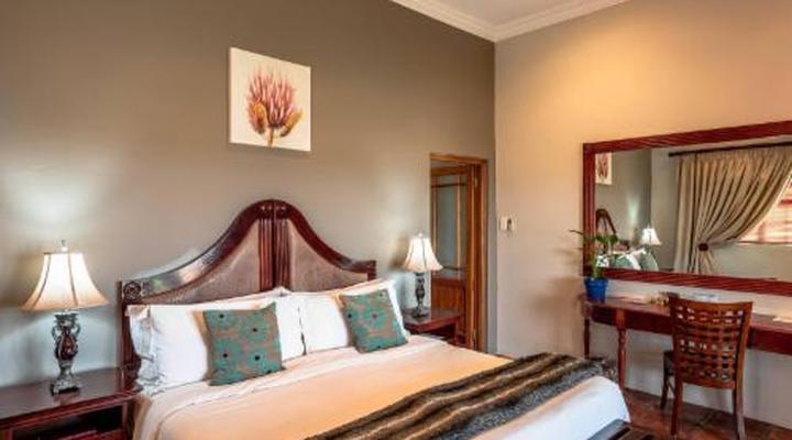 Mooiplaas Guest House