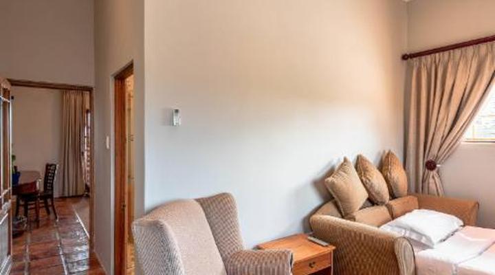 Mooiplaas Guest House