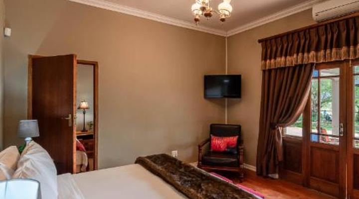 Mooiplaas Guest House