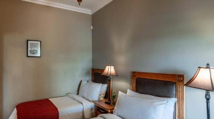 Mooiplaas Guest House