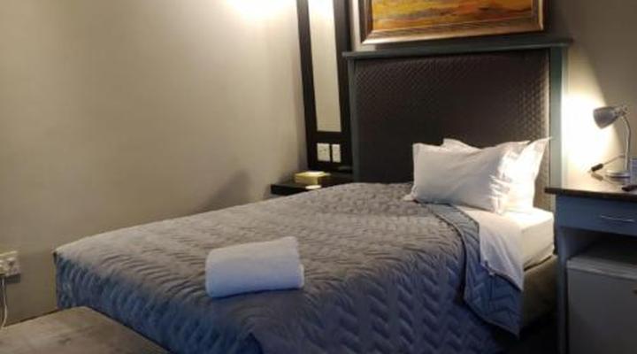 Constantia Manor Guest House