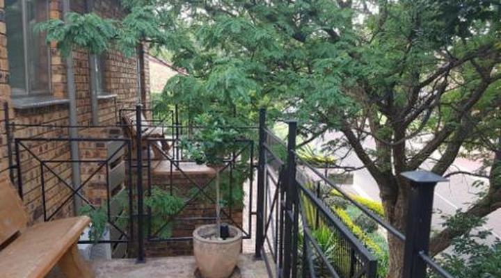 Chateau Vue Guesthouse