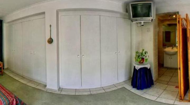 Cosy Den B&B Luxury Guest House Style