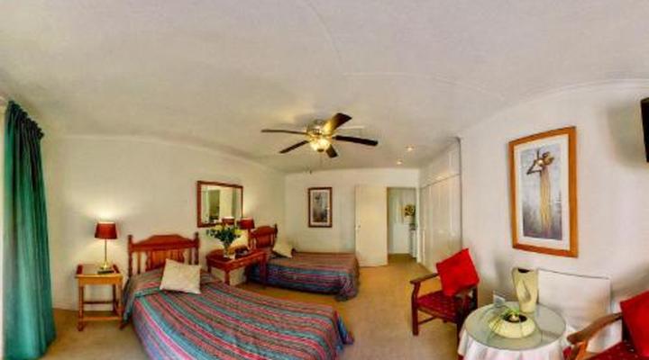 Cosy Den B&B Luxury Guest House Style