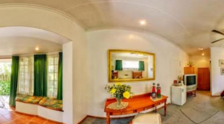 Cosy Den B&B Luxury Guest House Style