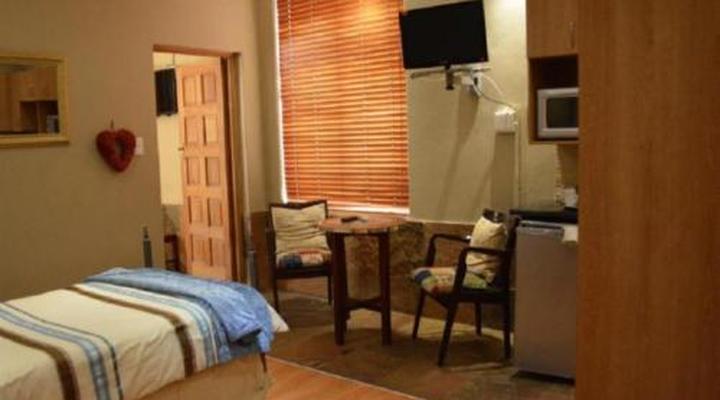 Le Chateau Guesthouse & Conference Centre