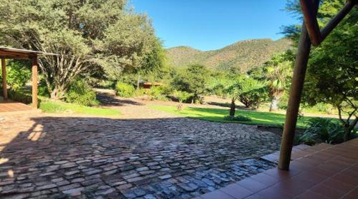 Stonebreaker Country Lodge