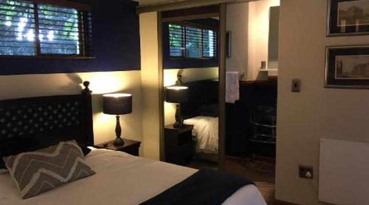 Dunvegan Execu Lodge