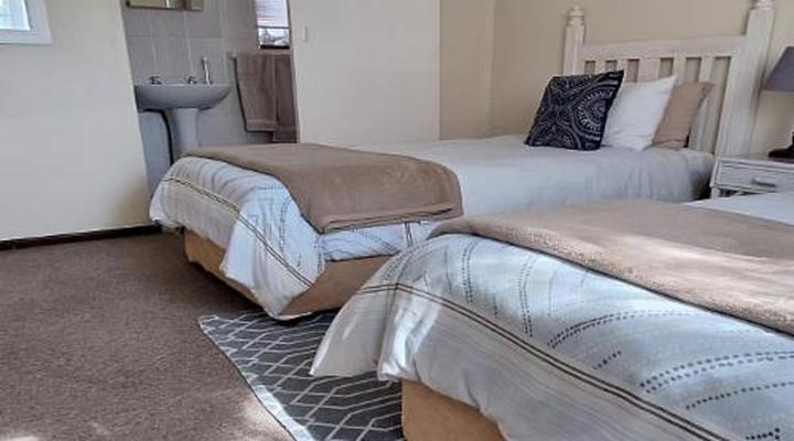 Dolphin Inn Blouberg