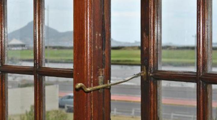 Cotswold House Guest House