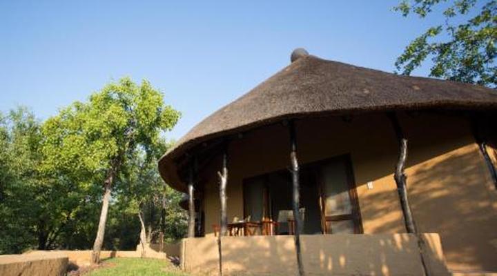 Mopane Bush Lodge