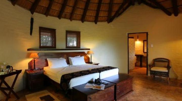 Mopane Bush Lodge