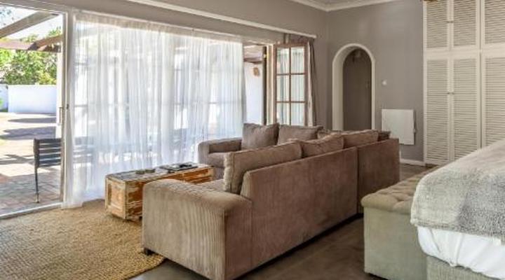 Whale Rock Luxury Lodge