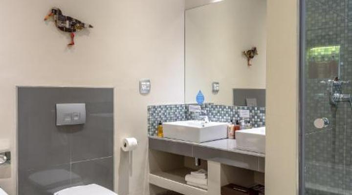 Whale Rock Luxury Lodge