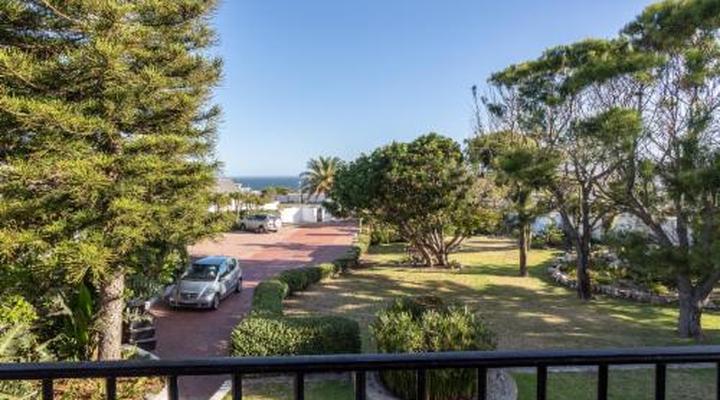 Whale Rock Luxury Lodge