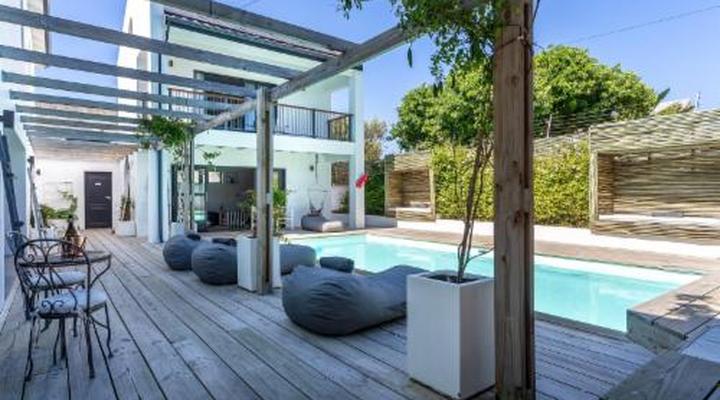 Whale Rock Luxury Lodge