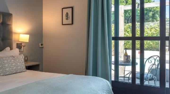 Whale Rock Luxury Lodge